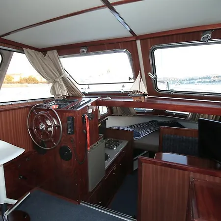 Botel Carpe Diem