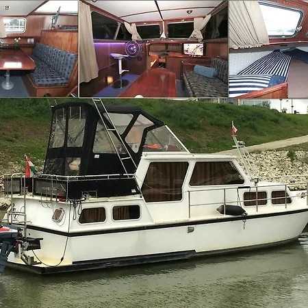 Bateau-hôtel Carpe Diem *